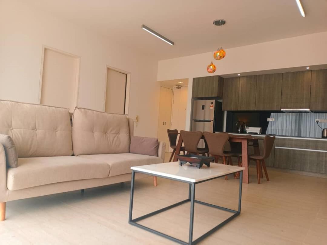 Apartmán By The Sea Batu Feringgi Exteriér fotografie